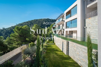 House for sale in EZE  - 8 rooms - 400 m&sup2; 