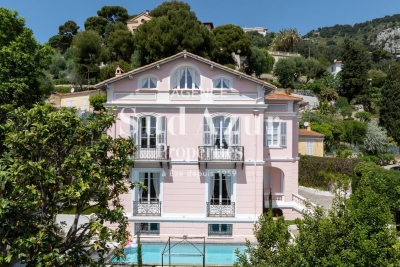 House for sale in BEAULIEU-SUR-MER  - 8 rooms - 430 m&sup2; 