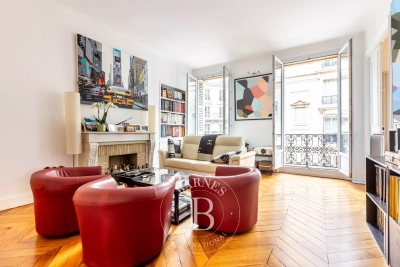 Apartment for sale in PARIS 8EME  - 4 rooms - 78 m&sup2; 
