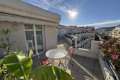 Apartment for sale in MENTON  - 2 rooms - 44 m&sup2; 