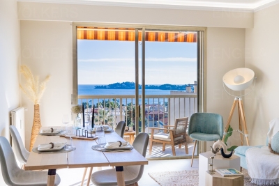 Apartment for sale in BEAULIEU-SUR-MER  - 3 rooms - 61 m&sup2; 