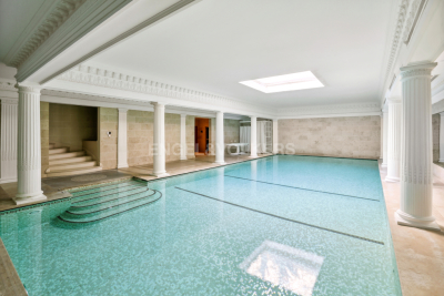 Property for sale in NEUILLY SUR SEINE  - 8 rooms - 731 m&sup2; 