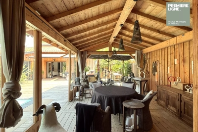 House for sale in LA TESTE-DE-BUCH  - 7 rooms - 235 m&sup2; 
