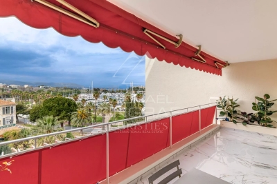 Apartment for sale in ANTIBES  - 4 rooms - 132 m&sup2; 