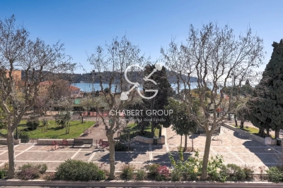 Apartment for sale in VILLEFRANCHE-SUR-MER  - 3 rooms - 107 m&sup2; 