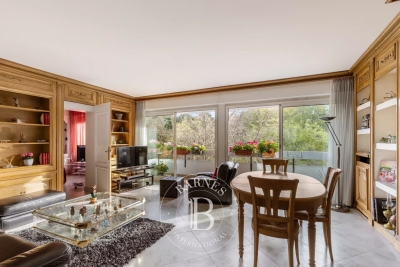 Apartment for sale in PARIS 19EME  - 5 rooms - 129 m&sup2; 