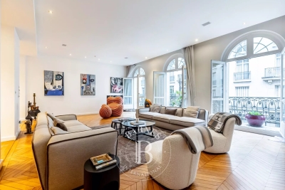 Apartment for sale in PARIS 17EME  - 6 rooms - 240 m&sup2; 