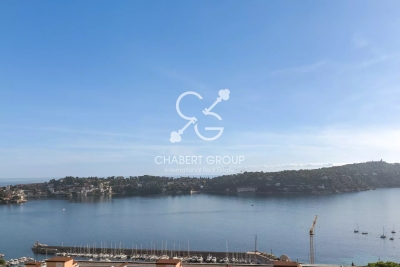 Apartment for sale in VILLEFRANCHE-SUR-MER  - 3 rooms - 87 m&sup2; 
