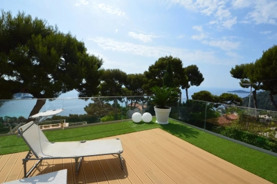 House to rent in EZE  - 5 rooms - 180 m&sup2; 