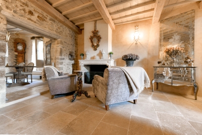 House for sale in UZÈS  - 8 rooms - 180 m&sup2; 