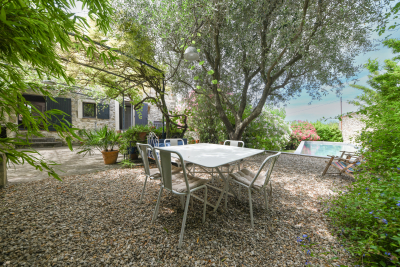 House for sale in UZÈS  - 7 rooms - 167 m&sup2; 