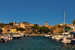 A serene market in Sainte-Maxime - Theme_2612_1.jpg